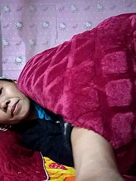 Snapshot of TinTin321 chatting on 2, 12, 2025 TinTin321 online show from 2, 12, 2025