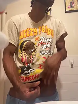 Snapshot of BigBDMari chatting on 12, 9, 2025 BigBDMari online show from 12, 9, 2025