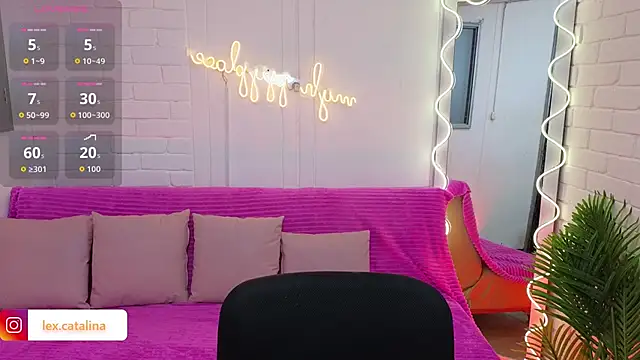 Snapshot of Lexy_tay chatting on 1, 12, 2025 Lexy tay online show from 1, 12, 2025