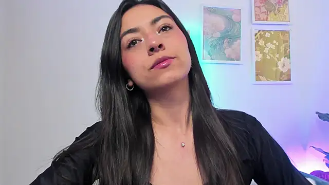 canelleGarces online show from 30, 11, 2025