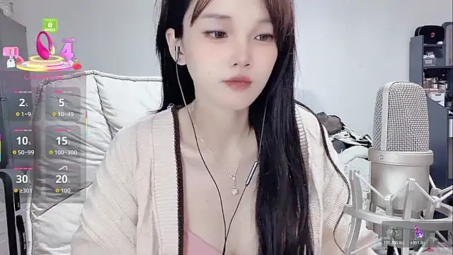 twlilybae online show from 5, 3, 2026