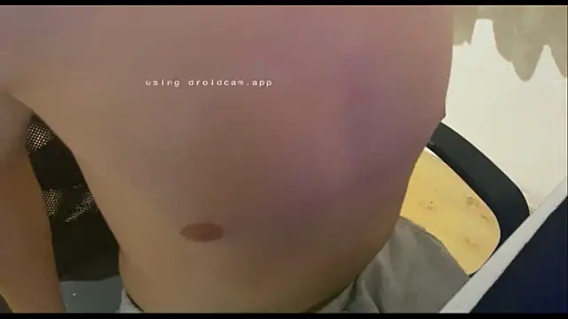 Snapshot of lowkeycandy chatting on 4, 10, 2025 lowkeycandy online show from 4, 10, 2025