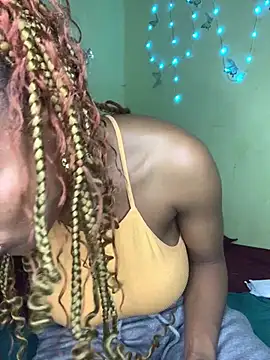Snapshot of Seductive_Yellow_Titties chatting on 15, 5, 2026 Seductive Yellow Titties online show from 15, 5, 2026