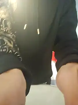 Snapshot of scopamiforte20cm chatting on 23, 10, 2025 scopamiforte20cm online show from 23, 10, 2025