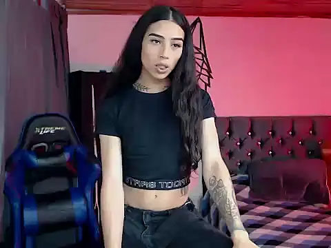 Snapshot of Sweet-Cris chatting on 2, 6, 2026 Sweet-Cris online show from 2, 6, 2026
