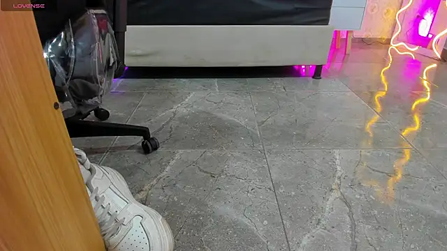 BLUE TAY1 online show from 25, 10, 2025