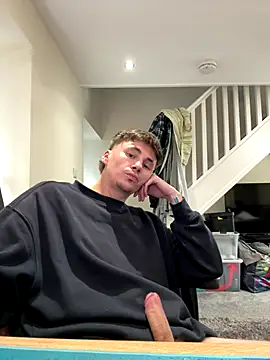 Snapshot of Hansonbloux chatting on 15, 9, 2025 Hansonbloux online show from 15, 9, 2025