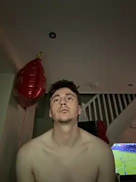 Snapshot of Hansonbloux chatting on 5, 10, 2025 Hansonbloux online show from 5, 10, 2025