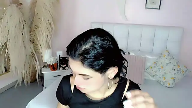 nathalialoes1 online show from 16, 1, 2026