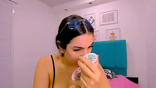 milk candy18 online show from 5, 12, 2025