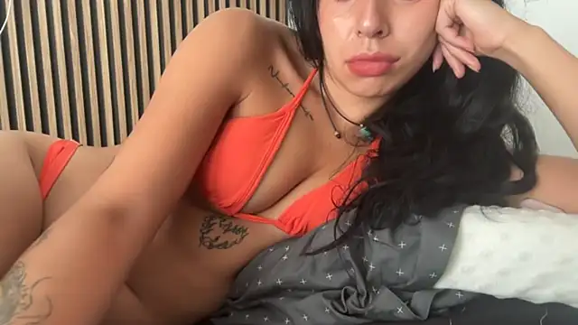 sweetbrunette22 online show from 9, 4, 2026