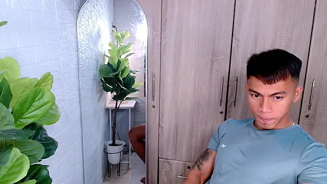 Snapshot of PinooyMilker chatting on 29, 10, 2025 PinooyMilker online show from 29, 10, 2025