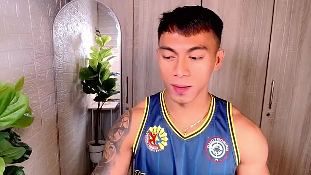 Snapshot of PinooyMilker chatting on 4, 11, 2025 PinooyMilker online show from 4, 11, 2025