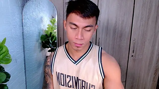 Snapshot of PinooyMilker chatting on 7, 11, 2025 PinooyMilker online show from 7, 11, 2025