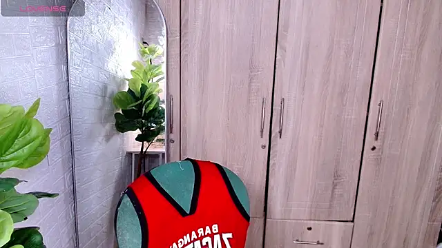 Snapshot of PinooyMilker chatting on 25, 11, 2025 PinooyMilker online show from 25, 11, 2025