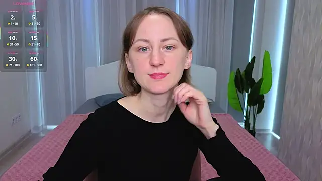 LuluChiiii online show from 24, 10, 2025