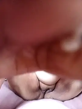 yummyhottie-clit online show from 6, 11, 2025