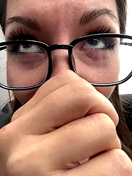 Snapshot of kittyCarrol chatting on 25, 9, 2025 kittyCarrol online show from 25, 9, 2025