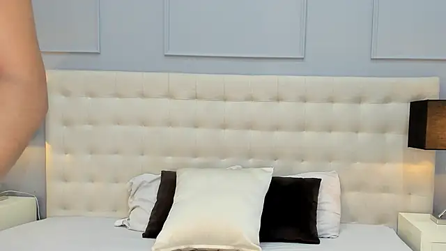 KellyRooss online show from 27, 11, 2025