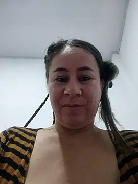Snapshot of Nala1986 chatting on 28, 9, 2025 Nala1986 online show from 28, 9, 2025