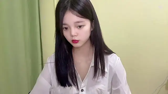 Nicole-13 online show from 4, 11, 2025