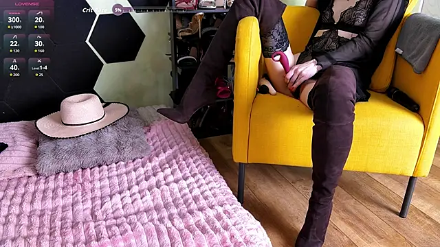 sexy-school online show from 6, 4, 2026