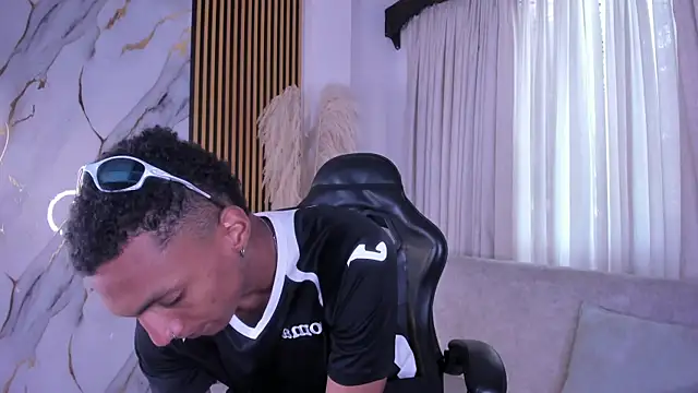 JulienSaint online show from 18, 4, 2026