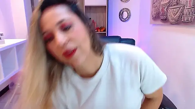 Snapshot of DianaPearls chatting on 19, 2, 2026 DianaPearls online show from 19, 2, 2026