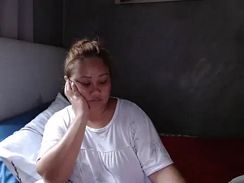 Snapshot of jengrey chatting on 10, 7, 2026 jengrey online show from 10, 7, 2026