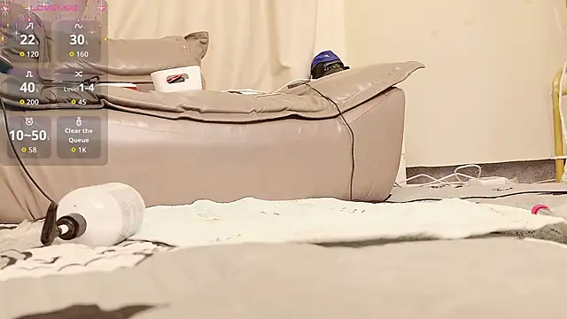 fox-yiyi online show from 18, 4, 2026