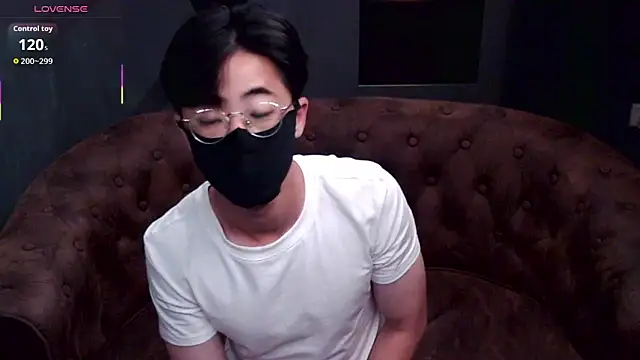 Snapshot of asiantwinkz chatting on 1, 5, 2026 asiantwinkz online show from 1, 5, 2026