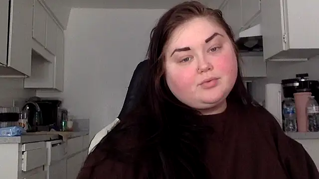 Snapshot of JJbaby1 chatting on 8, 11, 2025 JJbaby1 online show from 8, 11, 2025