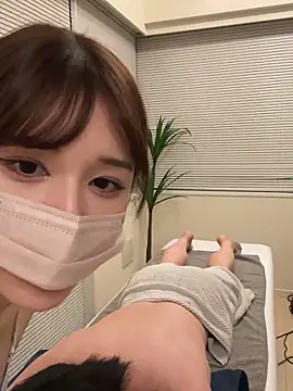 pina-pipi online show from 3, 10, 2025