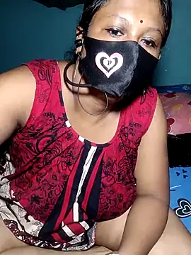 Snapshot of Hotty-rosni chatting on 8, 9, 2025 Hotty-rosni online show from 8, 9, 2025