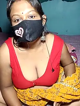 Snapshot of Hotty-rosni chatting on 5, 10, 2025 Hotty-rosni online show from 5, 10, 2025