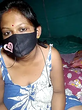 Snapshot of Hotty-rosni chatting on 7, 10, 2025 Hotty-rosni online show from 7, 10, 2025