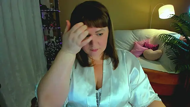 CrystaalStaar online show from 11, 9, 2025