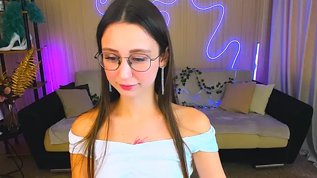 YourLovellyStory online show from 20, 9, 2025