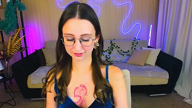 YourLovellyStory online show from 22, 9, 2025