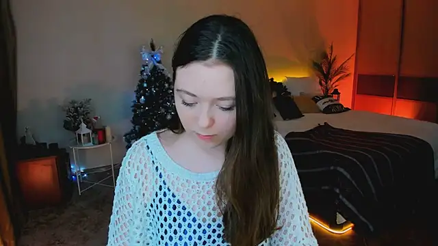 Snapshot of AlluringLookk chatting on 19, 12, 2025 AlluringLookk online show from 19, 12, 2025