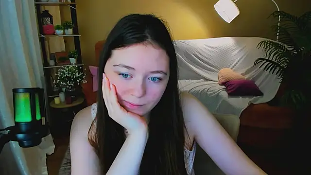 Snapshot of AlluringLookk chatting on 17, 1, 2026 AlluringLookk online show from 17, 1, 2026