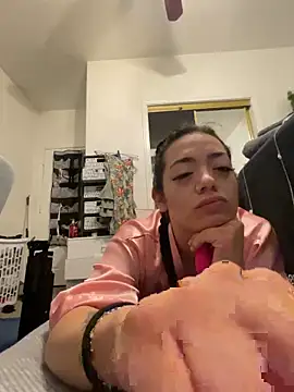 Snapshot of racoonbaby chatting on 16, 9, 2025 racoonbaby online show from 16, 9, 2025