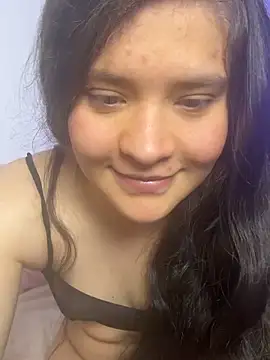 Emilyybennet  online show from 26, 11, 2025