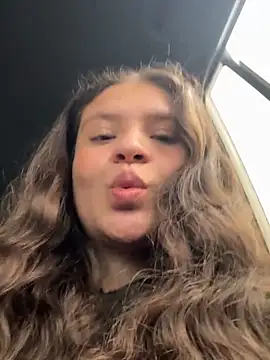 Snapshot of Emilyybennet_ chatting on 14, 2, 2026 Emilyybennet online show from 14, 2, 2026