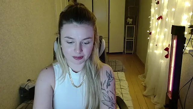 AngelicaHollywood online show from 16, 12, 2025