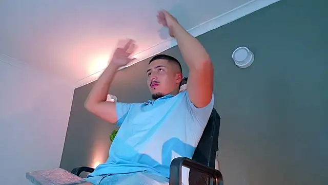 MrFox   online show from 7, 10, 2025