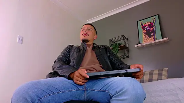 MrFox   online show from 10, 3, 2026