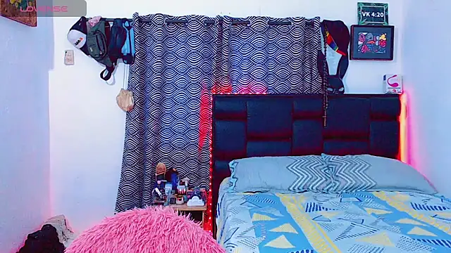 Azley sweet online show from 13, 11, 2025