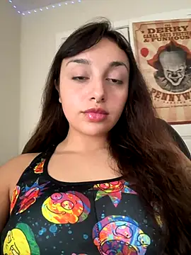 Snapshot of CharmingMaddie chatting on 17, 10, 2025 CharmingMaddie online show from 17, 10, 2025