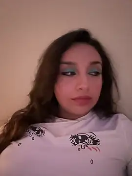 Snapshot of CharmingMaddie chatting on 16, 7, 2026 CharmingMaddie online show from 16, 7, 2026
